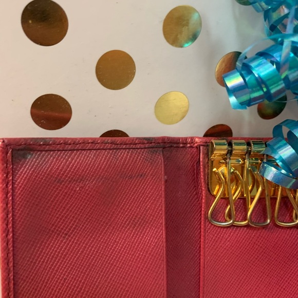 🌟Prada 6 key holder🌟 - Picture 3 of 6